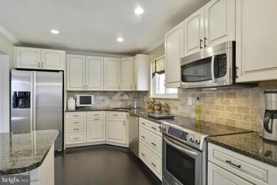 14505 Perrywood Dr, Burtonsville, MD 20866 - photo 5