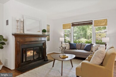 10 Center St, Washington Grove, MD 20880 - photo 5