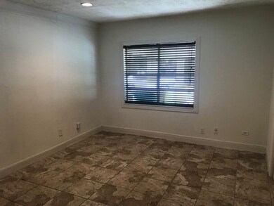 4507 Bayou Vista Dr, Houston, TX 77091 - photo 5