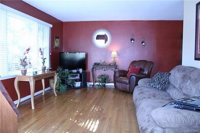 Beautiful hardwood floors, living room off front d