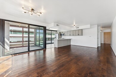 Optima Biltmore Towers unit 724, Phoenix, AZ 85016 - photo 2