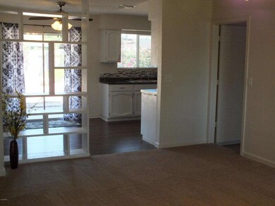 House - Living Room Into Kitchen