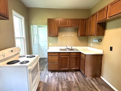 510 S Matthews St, Shenandoah, IA 51601 - photo 7