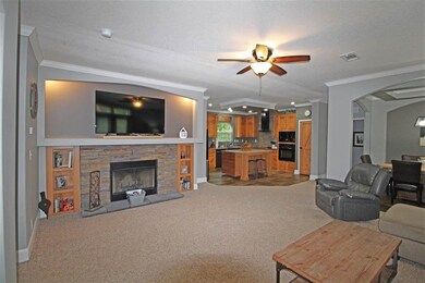 139 Woodland Dr, Crawfordville, FL 32327 - photo 4