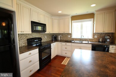 1761 Eppinger Rd, Berkeley Springs, WV 25411 - photo 6