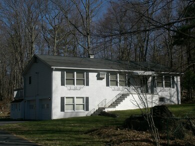 210 Aspen Dr, Milford, PA 18337 - photo 5