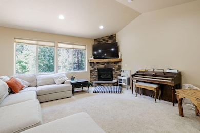 9-web-or-mls-51839 Fordham Drive-11