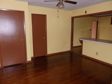 1501 Squibb Dr, Johnson City, TN 37601 - photo 6