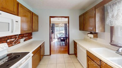 707 Lickskillet Rd, Burnsville, NC 28714 - photo 4