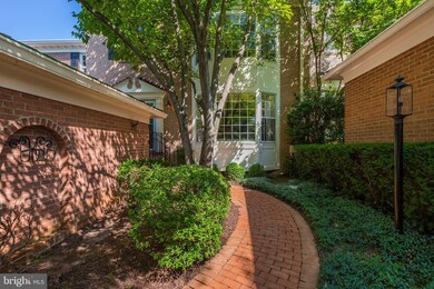 9463 Turnberry Dr, Potomac, MD 20854 - photo 2