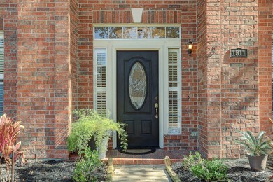 1911 Desota St, Friendswood, TX 77546 - photo 2