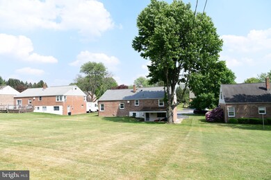 206 W 39th St, Reading, PA 19606 - photo 7