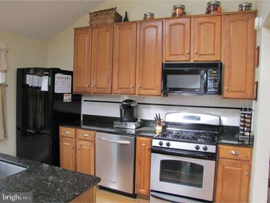 80 Cambridge Dr, Glen Mills, PA 19342 - photo 3