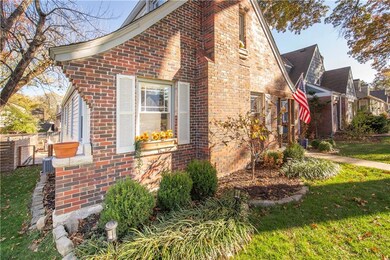 7427 Walnut St, Kansas City, MO 64114 - photo 2