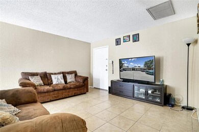 1216 Vista de Oro Dr unit A-D, El Paso, TX 79935 - photo 6