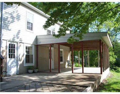 34 Reynolds Rd, Chepachet, RI 02814 - photo 2