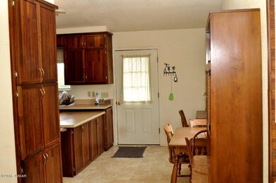 Apache Rd 032