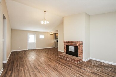 126 Sparrow Ln, Statesville, NC 28625 - photo 3