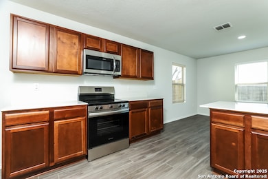 8906 Gerald Ohara, San Antonio, TX 78221 - photo 3