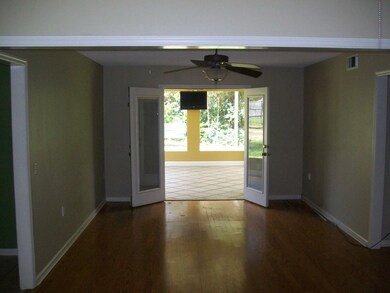 407 Azalea Blvd, Douglas, GA 31533 - photo 3