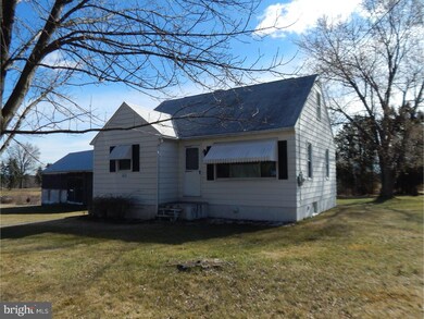 805 Englesville Hill Rd, Boyertown, PA 19512 - photo 2