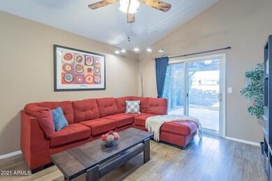 3431 N APACHE CIR_Great Room