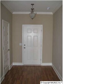 LARGE FOYER!