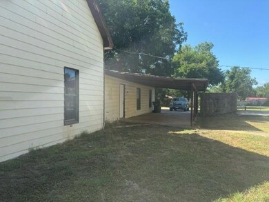 803 N Ash Terrace, Springtown, TX 76082 - photo 5