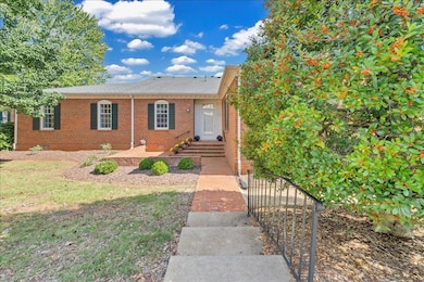 100 Carriage Way, Lynchburg, VA 24503 - photo 3