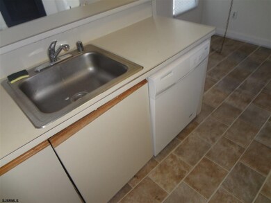 9 Clearwater Way unit 4, Galloway, NJ 08205 - photo 3