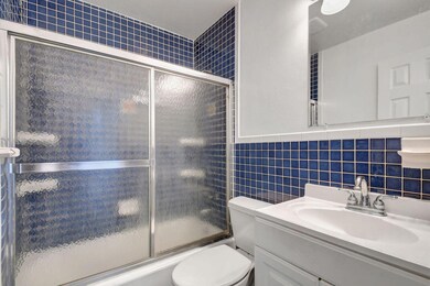 510 Lake Shore Dr unit 20, West Palm Beach, FL 33403 - photo 7