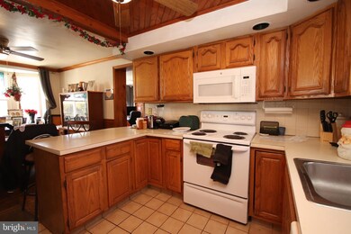 46 Strathaven Dr, Broomall, PA 19008 - photo 7