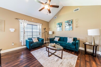 209BottleBrushLn-3-2 (1)