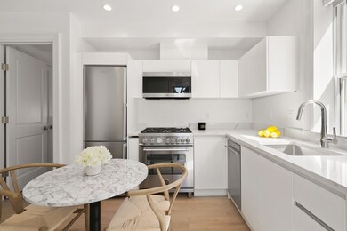 112 Myrtle St unit 3B, Boston, MA 02114 - photo 4