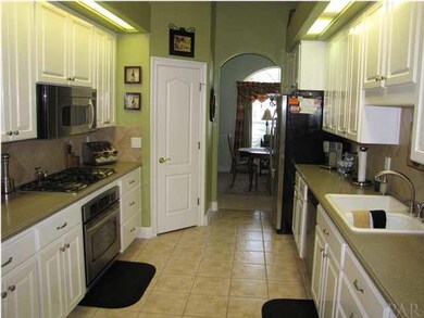 4118 Bamboo Dr, Pensacola, FL 32526 - photo 5