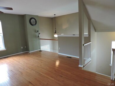 5162 Spring Ridge Dr E, Macungie, PA 18062 - photo 2