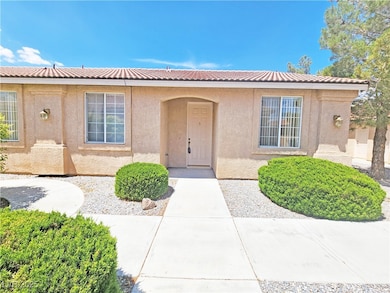 1320 Pocahontas Ave unit 3, Pahrump, NV 89048 - photo 3