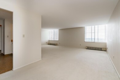 1000 Urlin Ave #1407-16