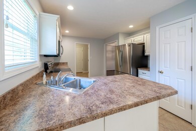 9805 Marcietta Way 5