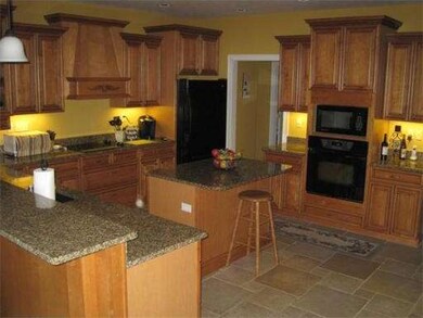 95 Barker Hill Rd, Townsend, MA 01469 - photo 5