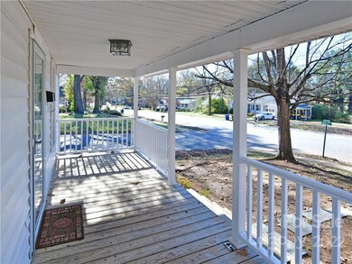 218 E End Ave, Statesville, NC 28677 - photo 2