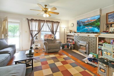 621 S 13th St, Parsons, KS 67357 - photo 2