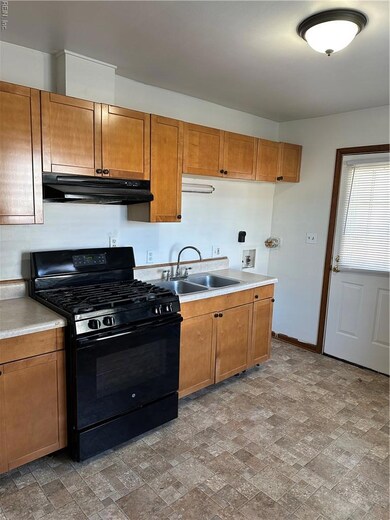 1113 Matthew Henson St, Norfolk, VA 23505 - photo 4