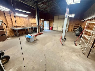 520 S Chase St, Wichita, KS 67213 - photo 6