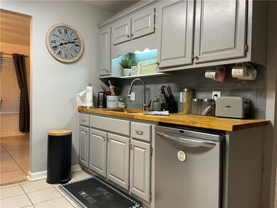 6605 Southside Dr, Blackshear, GA 31516 - photo 7