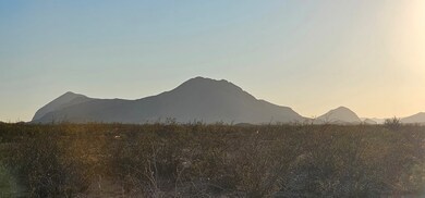 601 Starhaven Ln, Lajitas, TX 79852 - photo 4