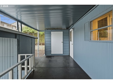 4424 SE Roethe Rd unit 42, Portland, OR 97267 - photo 5