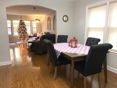 10542 S Artesian Ave, Chicago, IL 60655 - photo 5