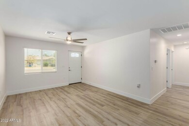 8228 N 9th St, Phoenix, AZ 85020 - photo 7