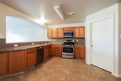 29318 Fox River Dr, Spring, TX 77386 - photo 7